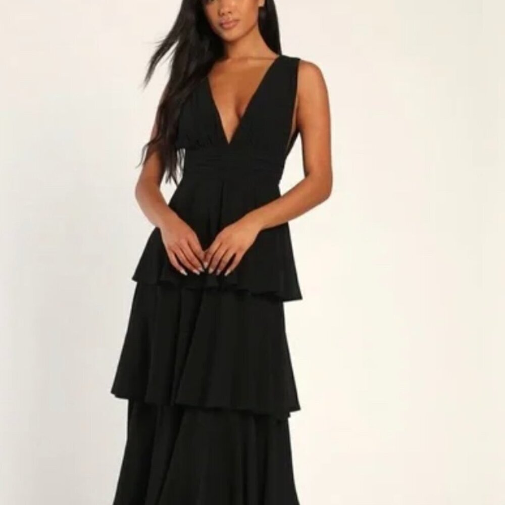 Lulu's Black Sleeveless V-Neck Maxi Gown